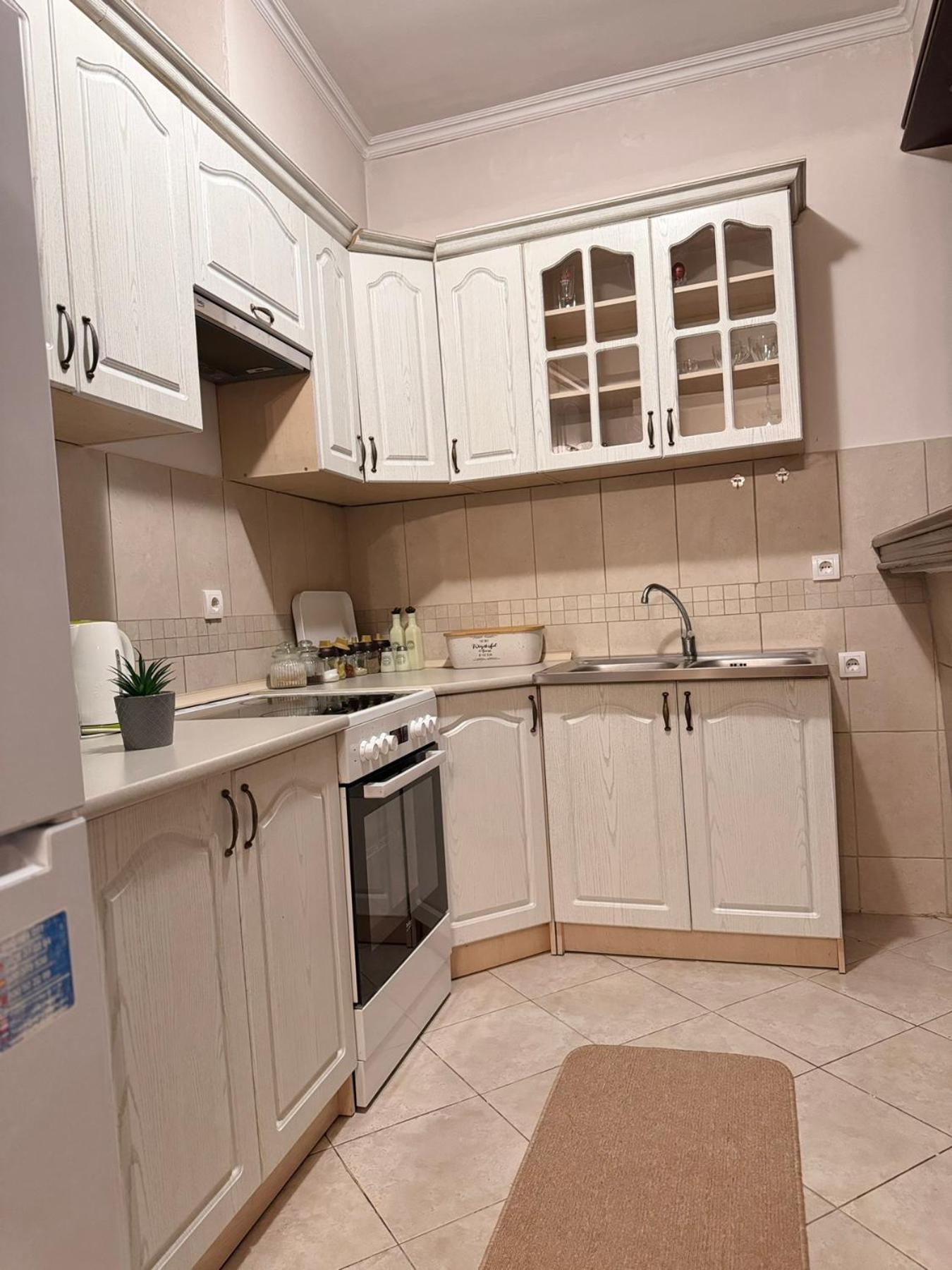 Apartman Sicilija Hotel Podgorica Ngoại thất bức ảnh